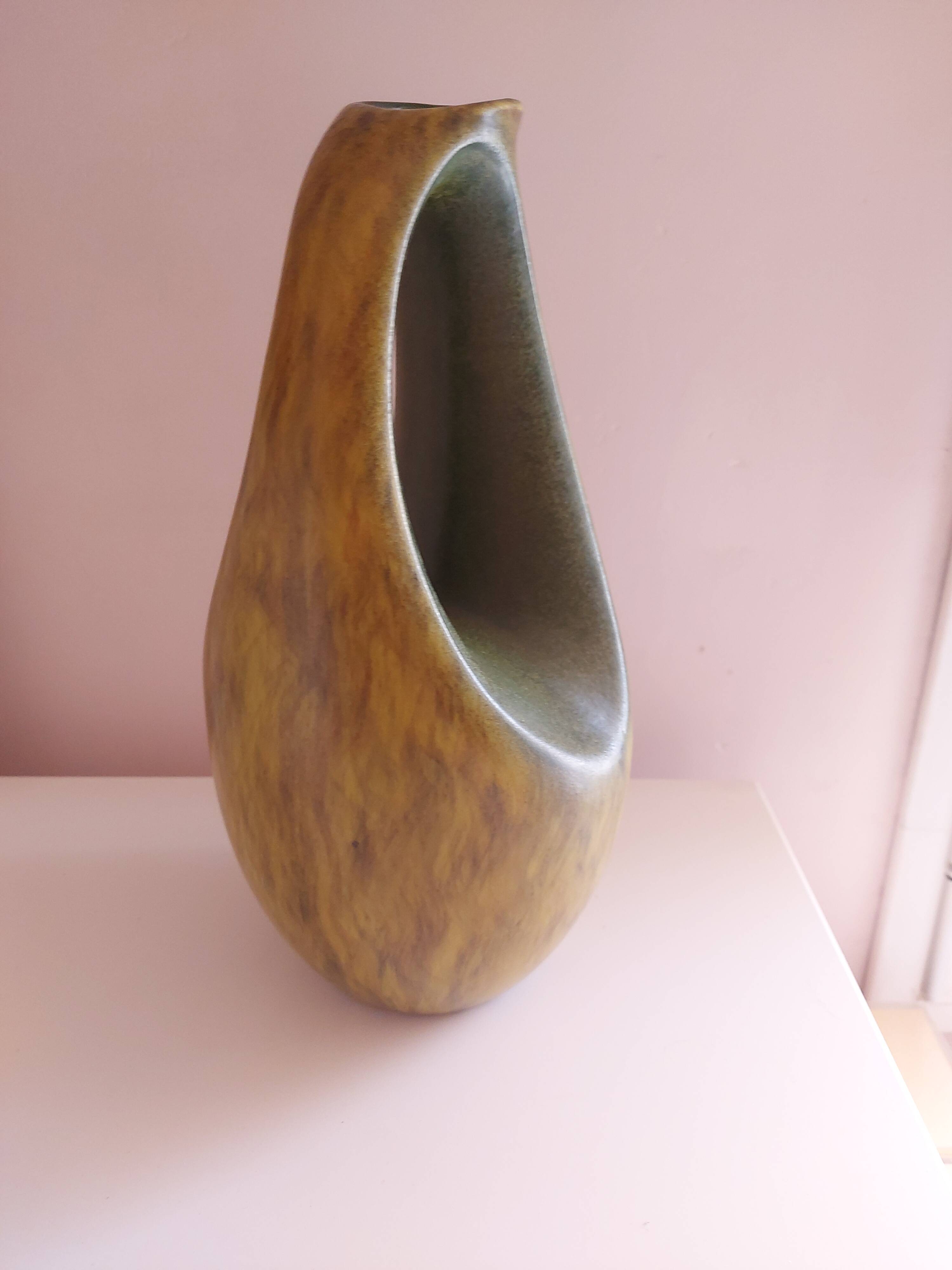 St Clement ceramic vase