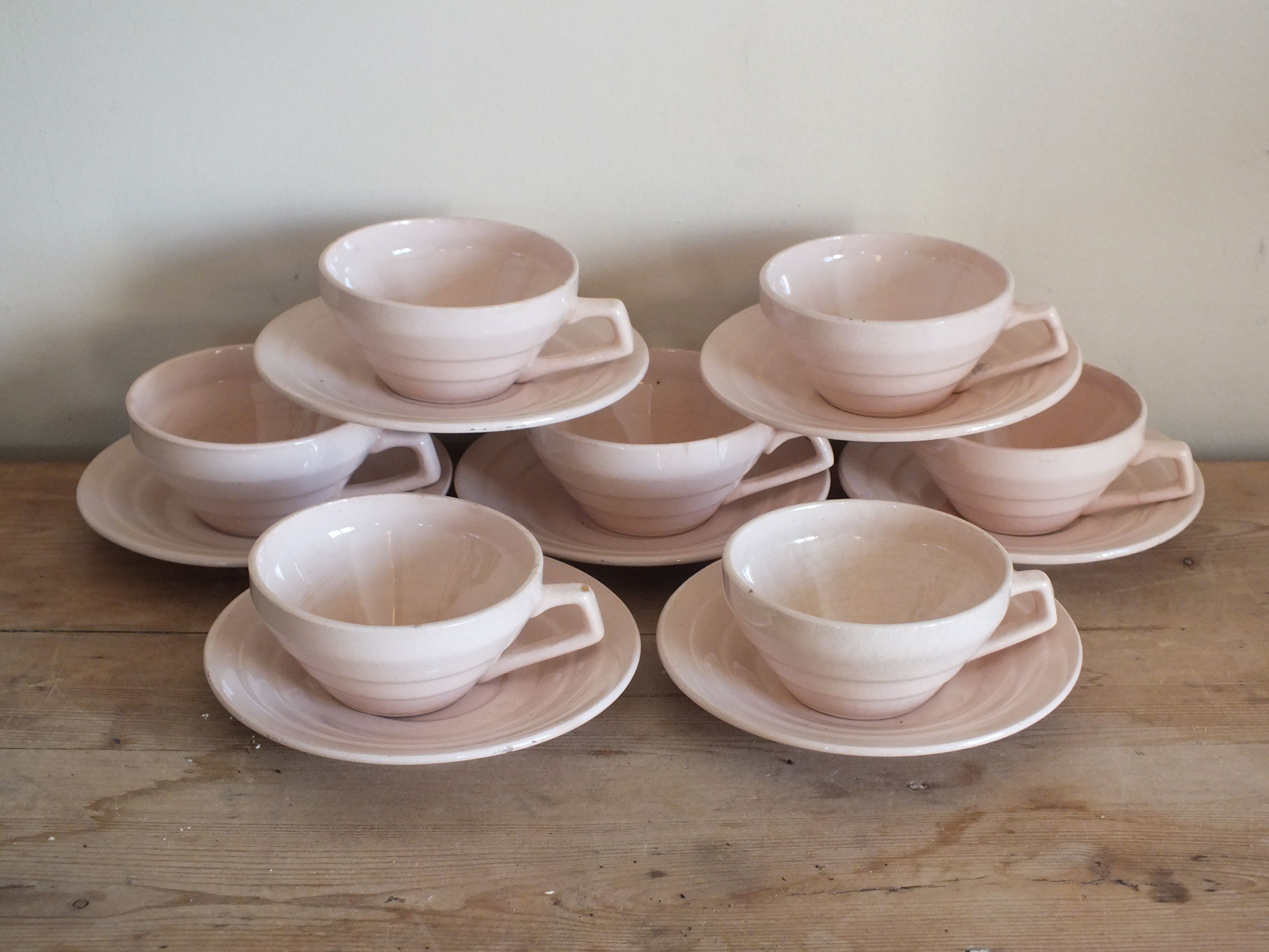 Set of 7 powder pink coffee cups Céranord Saint Amand