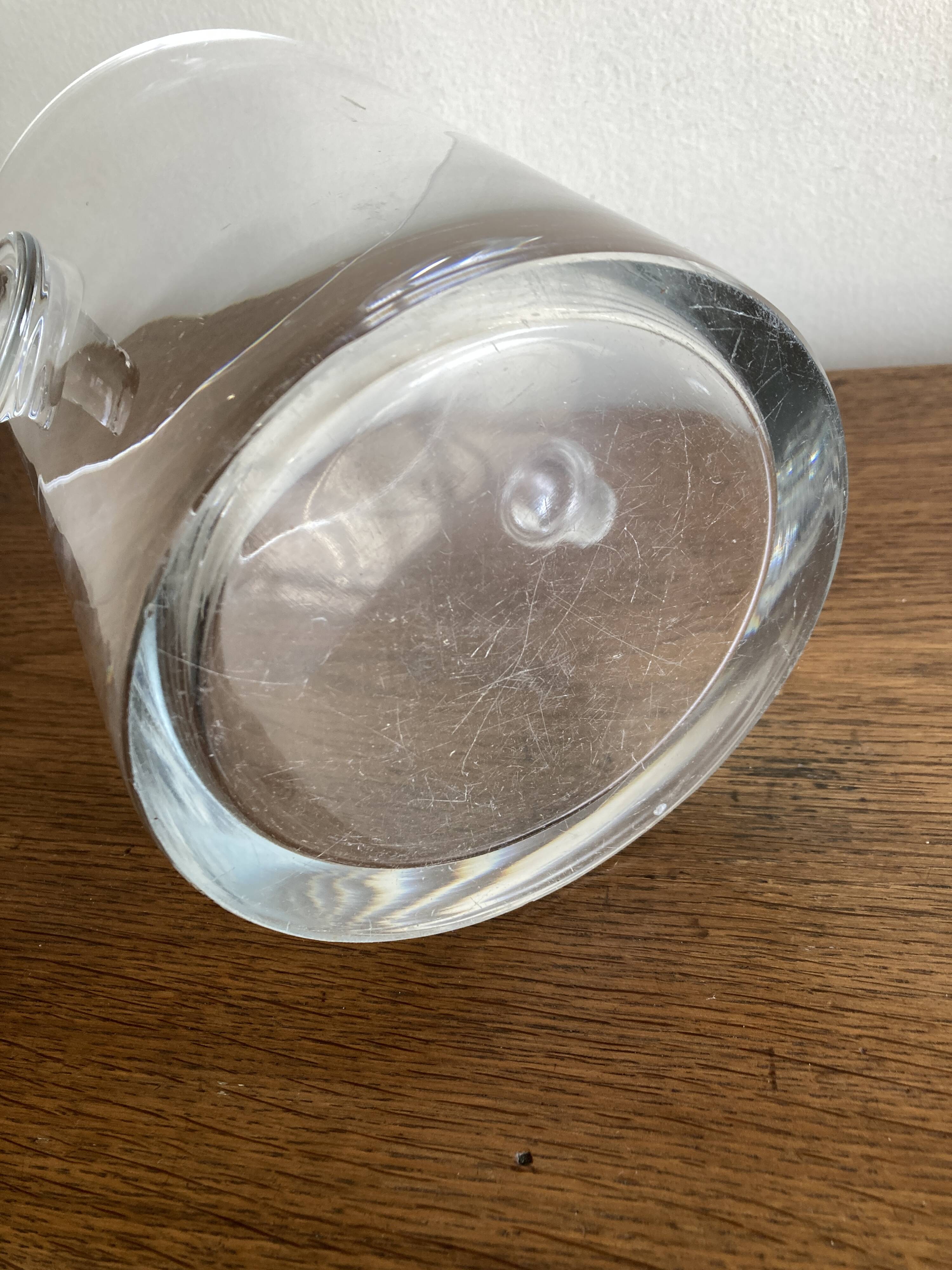 Modernist crystal vase ringing 1970