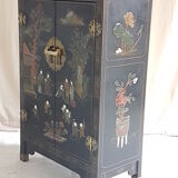 Chinese Bahut in 2-door laque