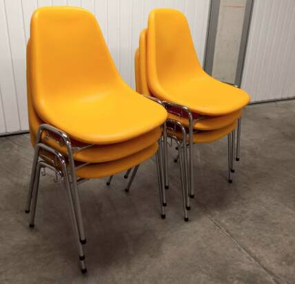 Page 1 of 29 Set of 6 Orly chairs designed by Pollak 1975 vintage