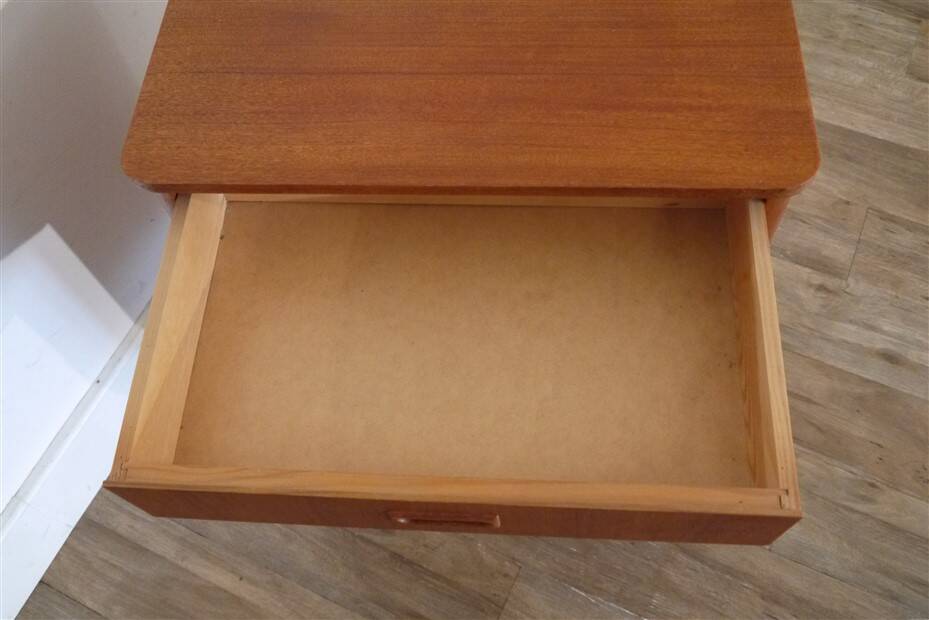 Commode vintage scandinave en teck 1960