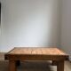 Table basse brutaliste
