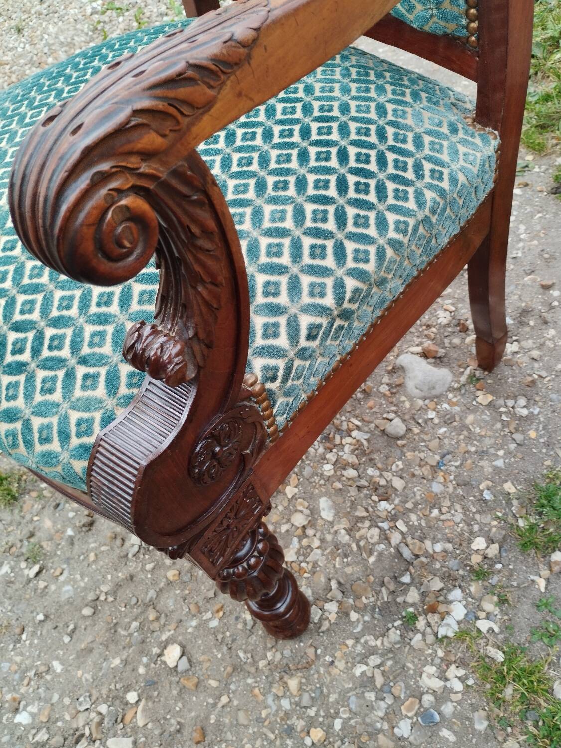 Pair of antique Louis XVI mahogany armchairs from the 19th century