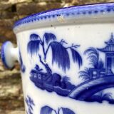 Jules Vieillard Bordeaux cache-pot, large model, blue and white decoration.