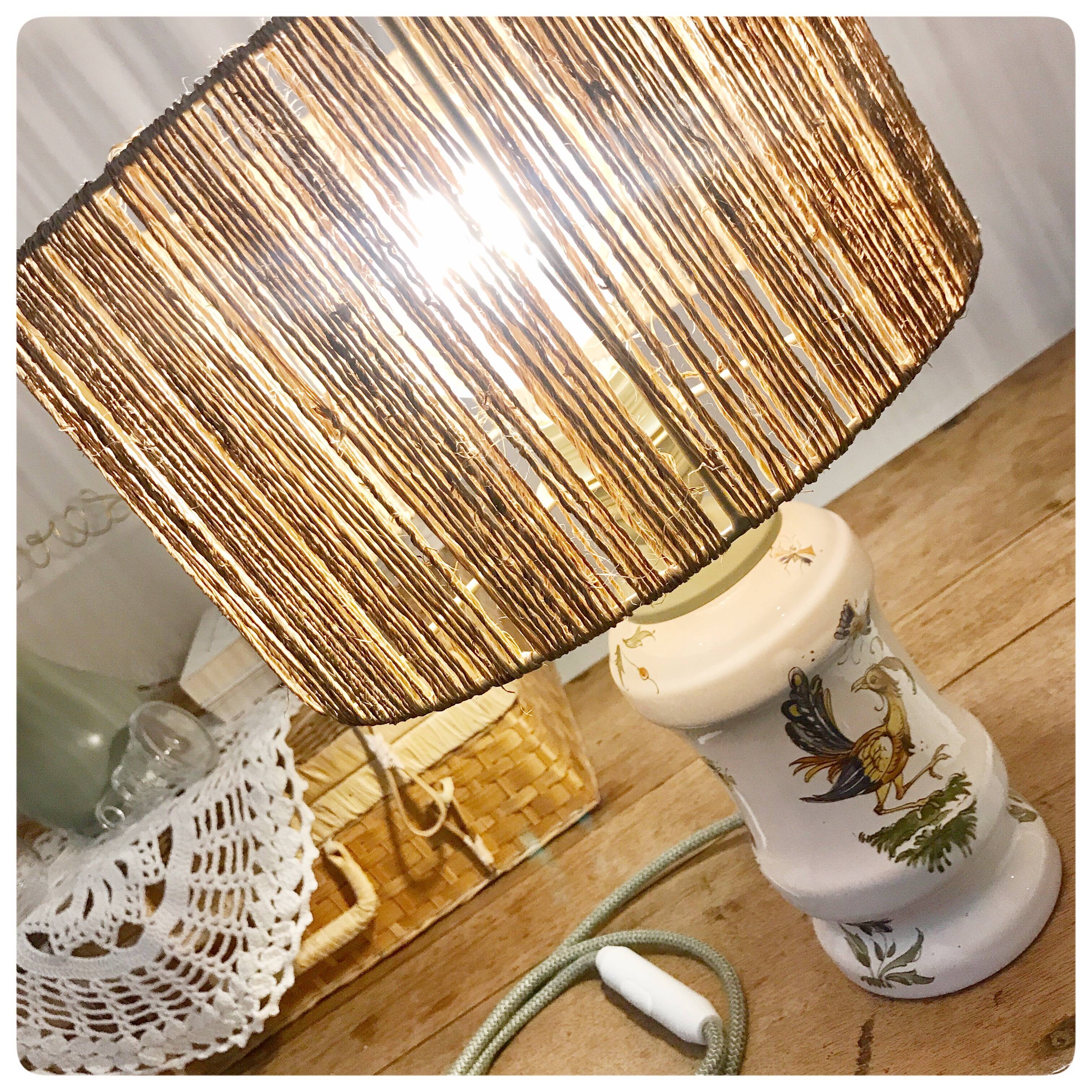 Moustiers earthenware lamp