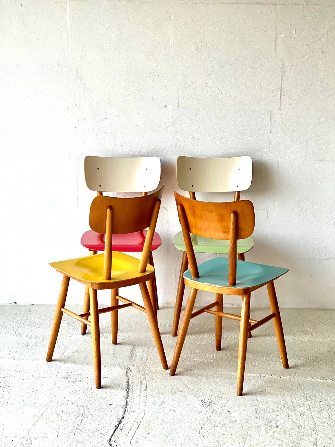 Chaises de salle à manger de Ton, années 1950.