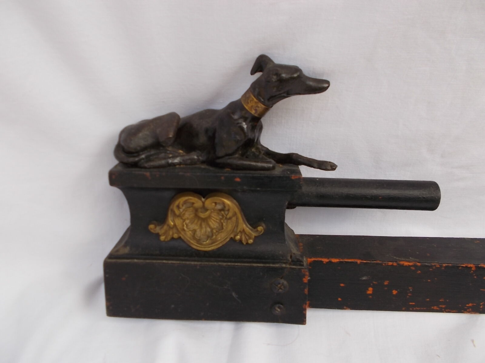 Chimney bar greyhounds