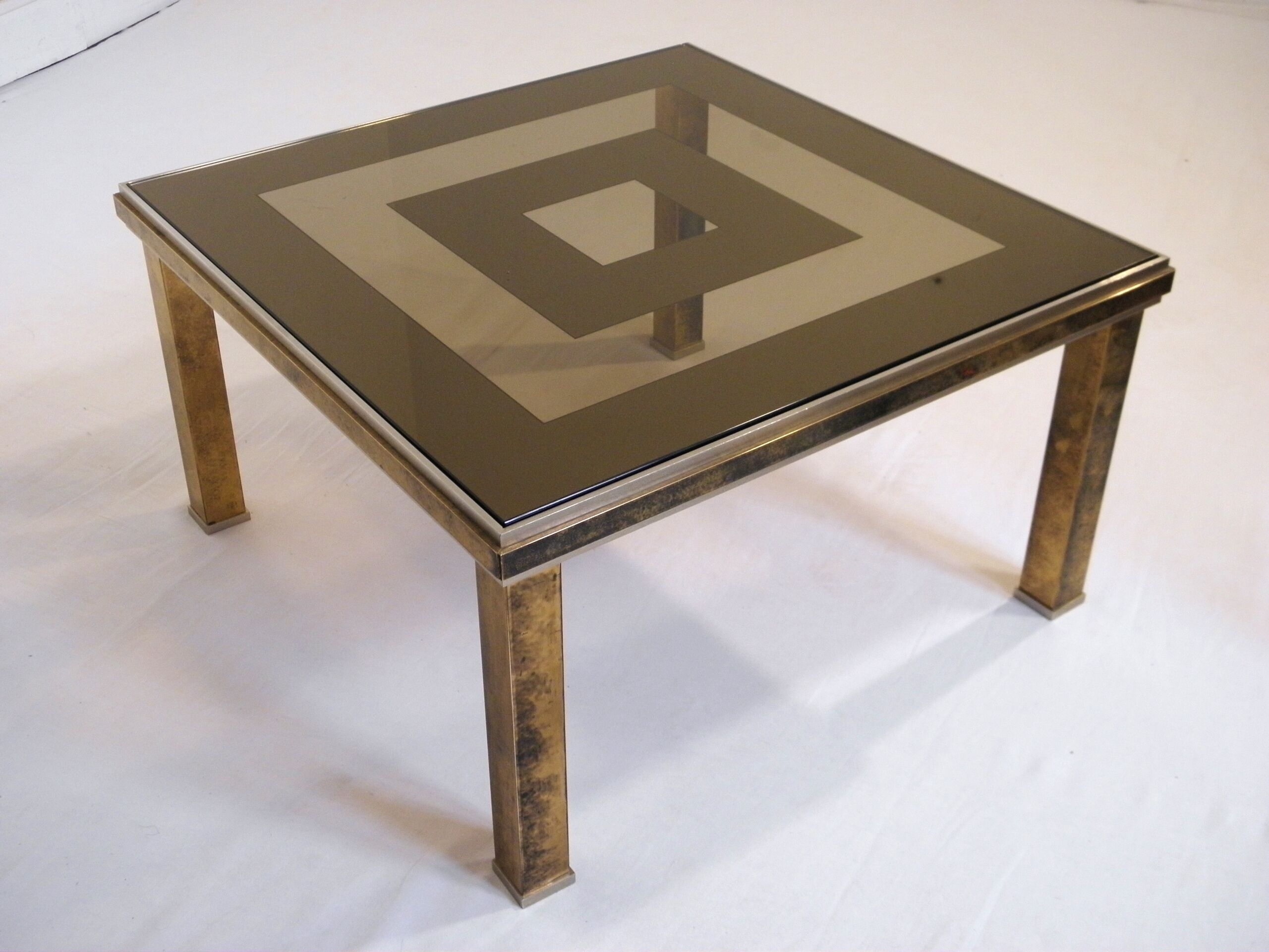Low table in brass and glass 1970s