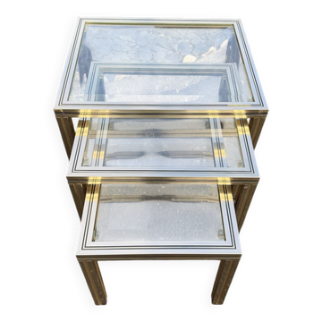 Tables gigognes Pierre Vandel Paris en métal doré et verre, années 1970
