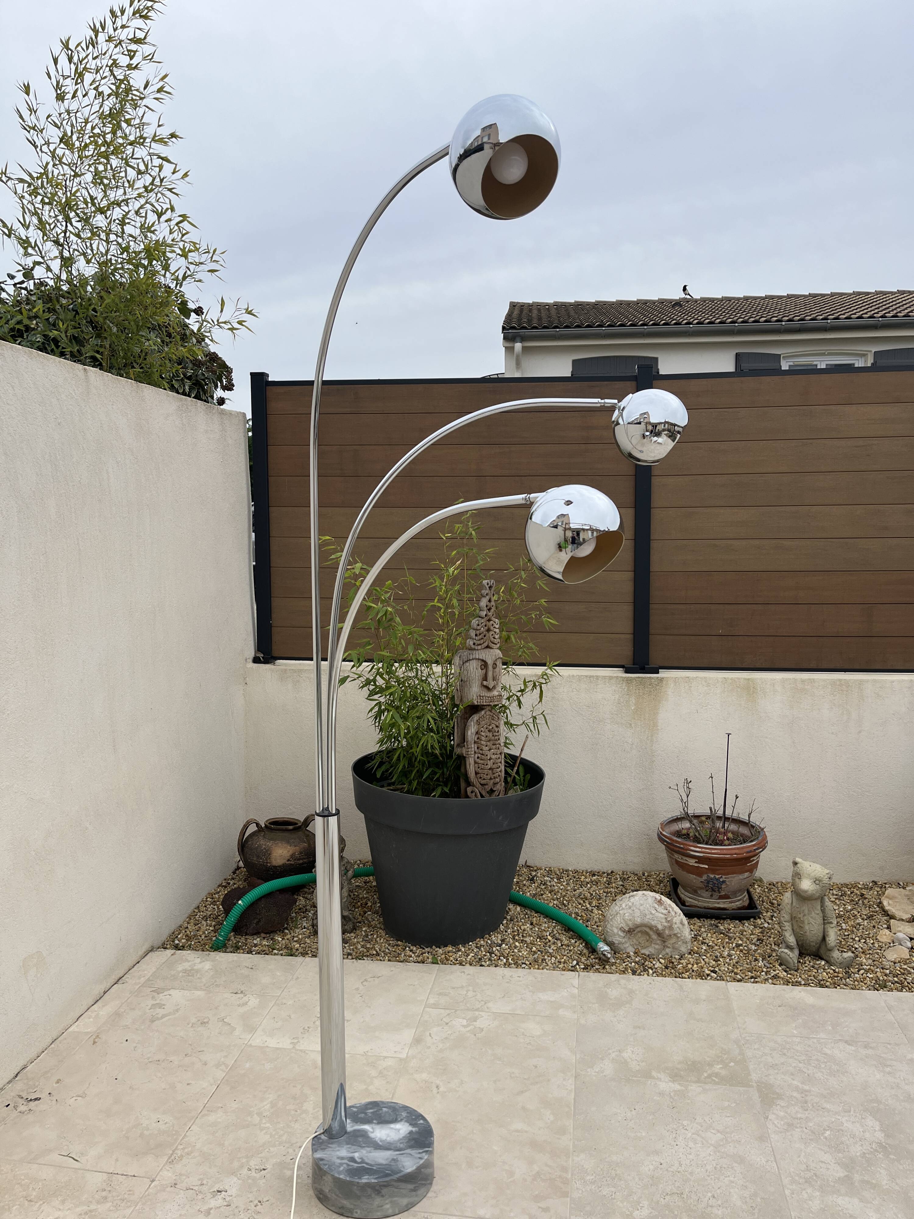 Lily of the valley floor lamp by Reggiani design from the 70s