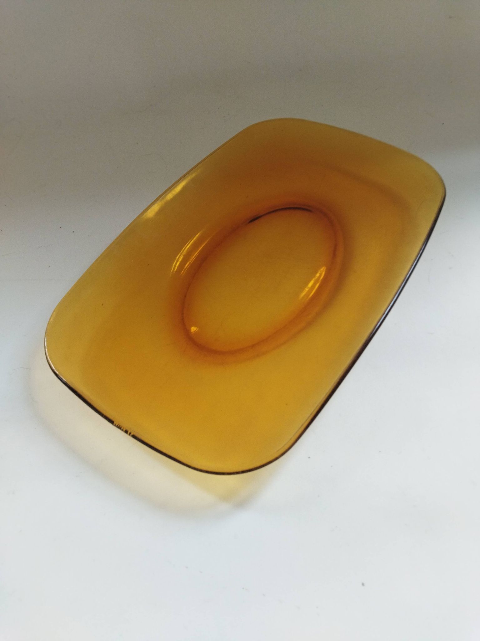 Rectangular plate Vereco amber