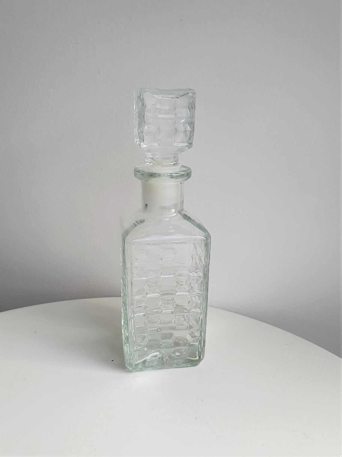 Glass square carafe