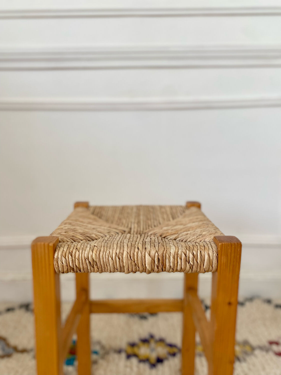 Tabouret bois paillé vintage