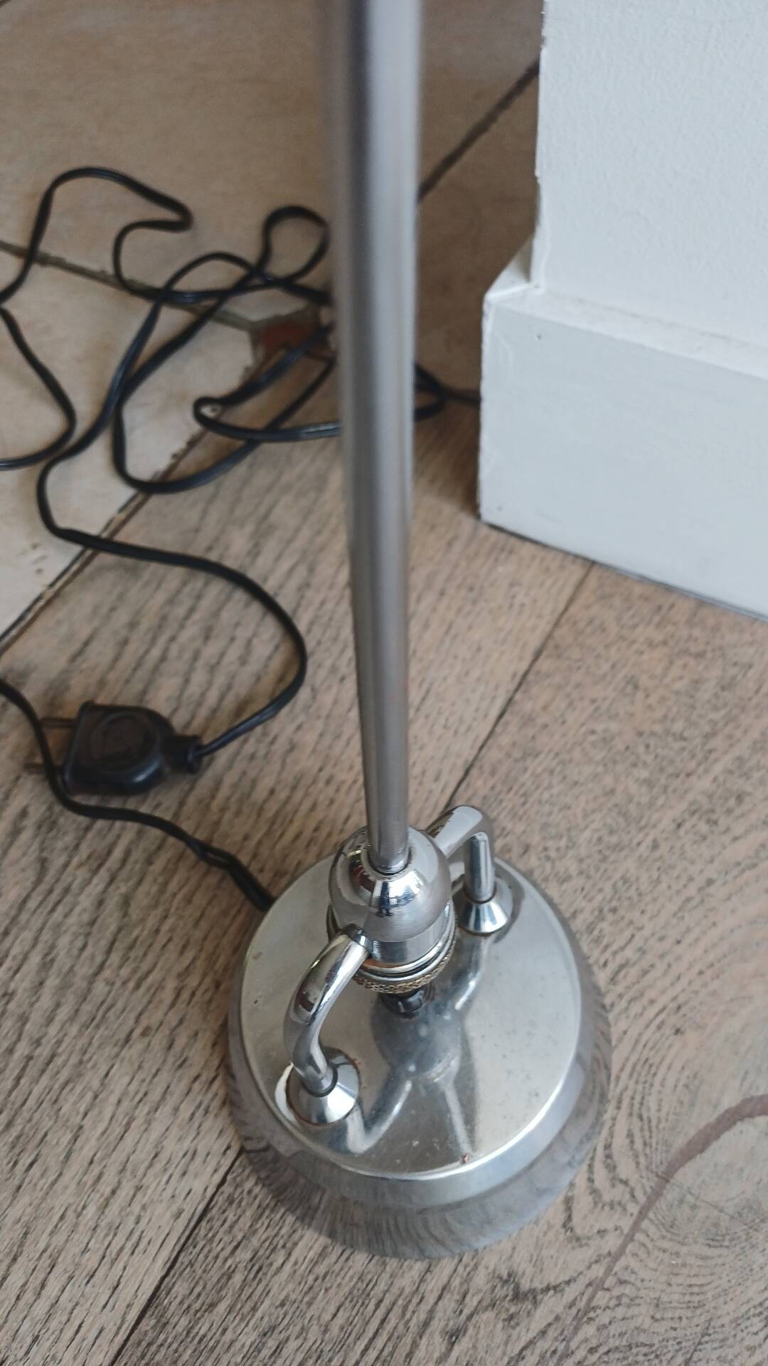 Lampe Jumo en chrome