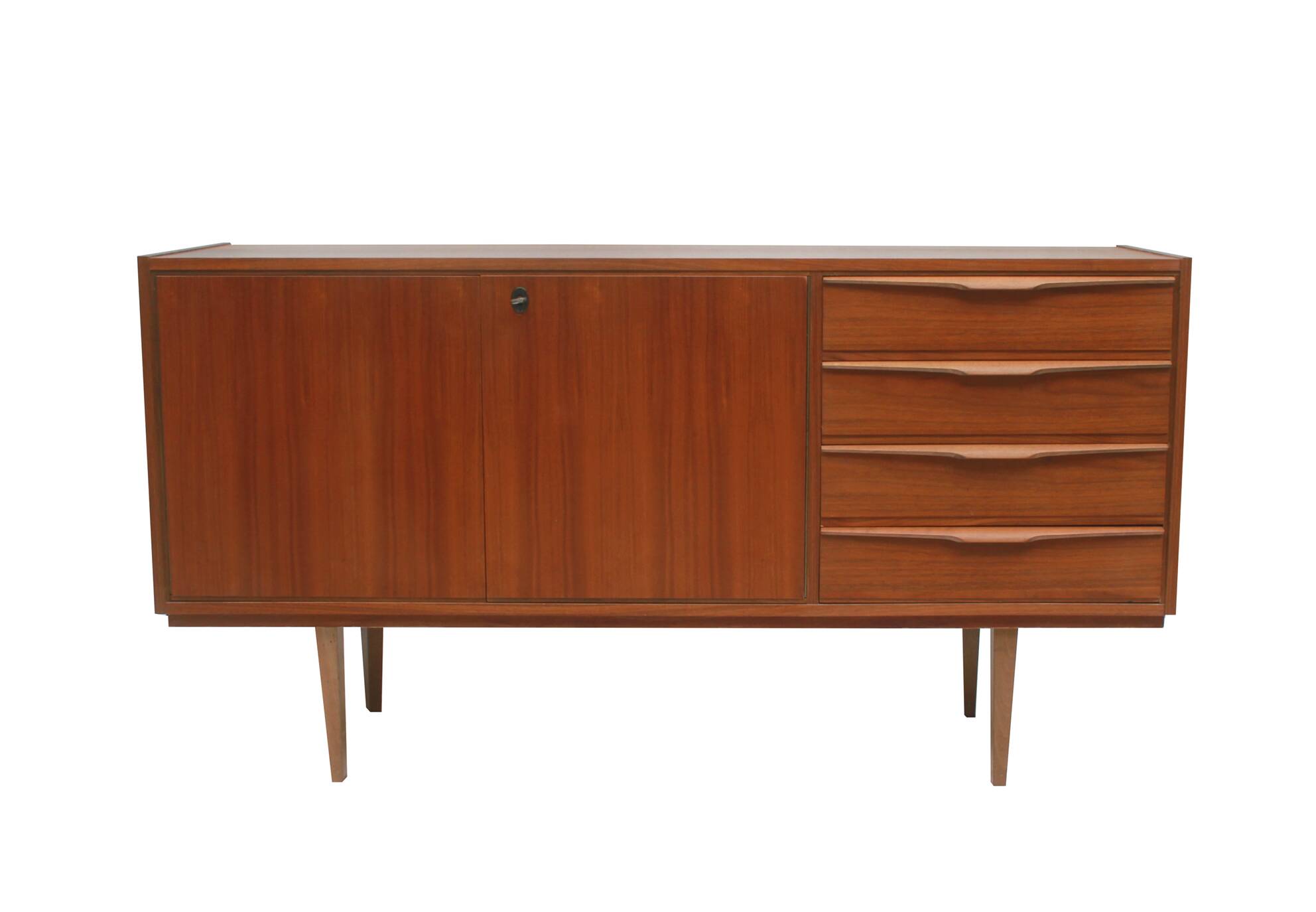 1960s sideboard in walnut with 4 drawers