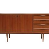 1960s sideboard in walnut with 4 drawers