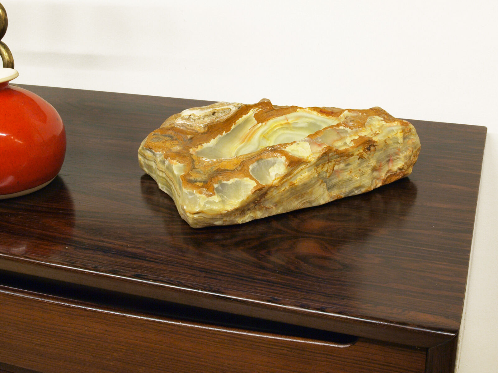 XXL brutalist ashtray