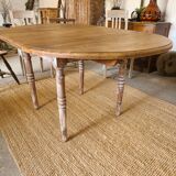 Oval oak extension table