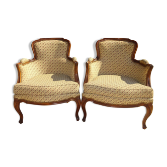 Shepherdess armchairs in walnut and upholstery fabrics, set of 2
