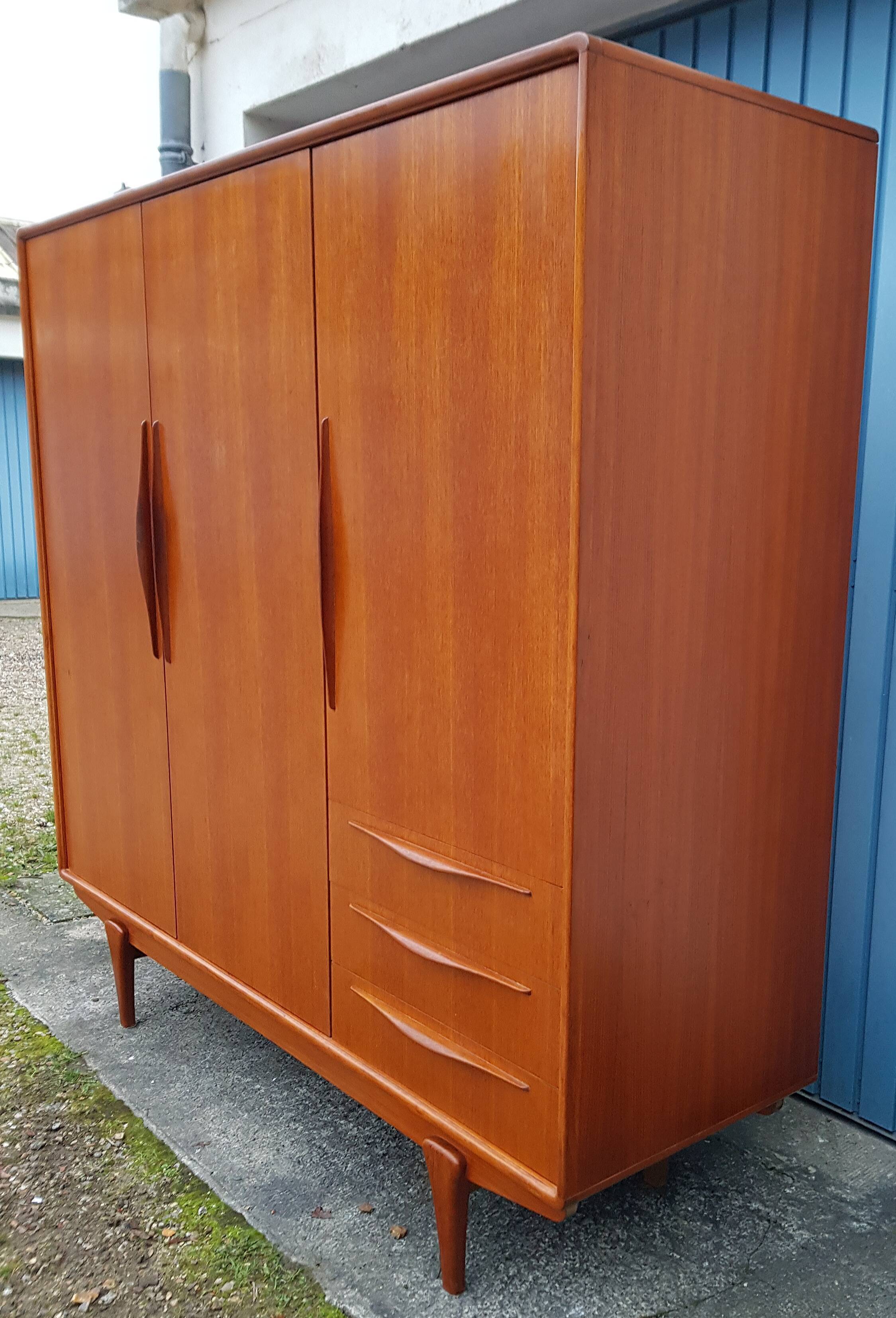 Armoire scandinave en teck
