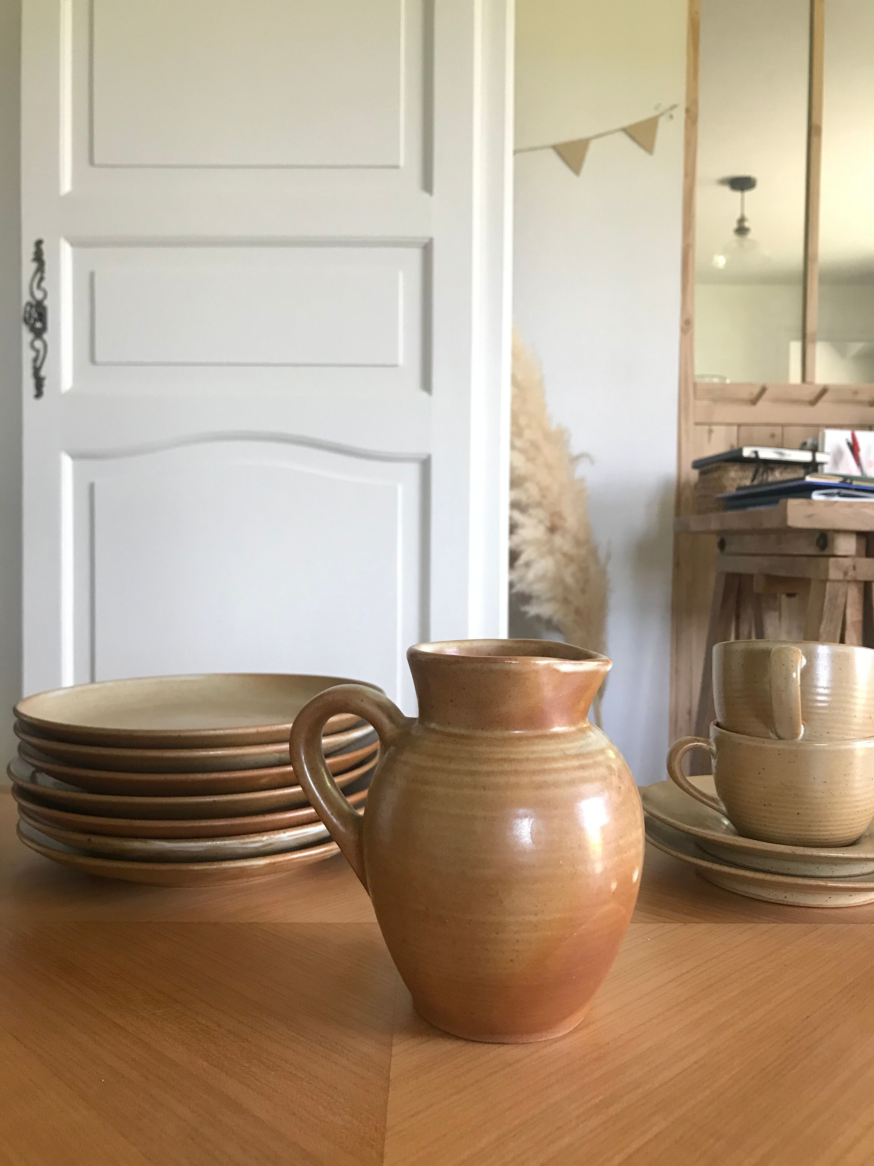 Pitcher sandstone Village