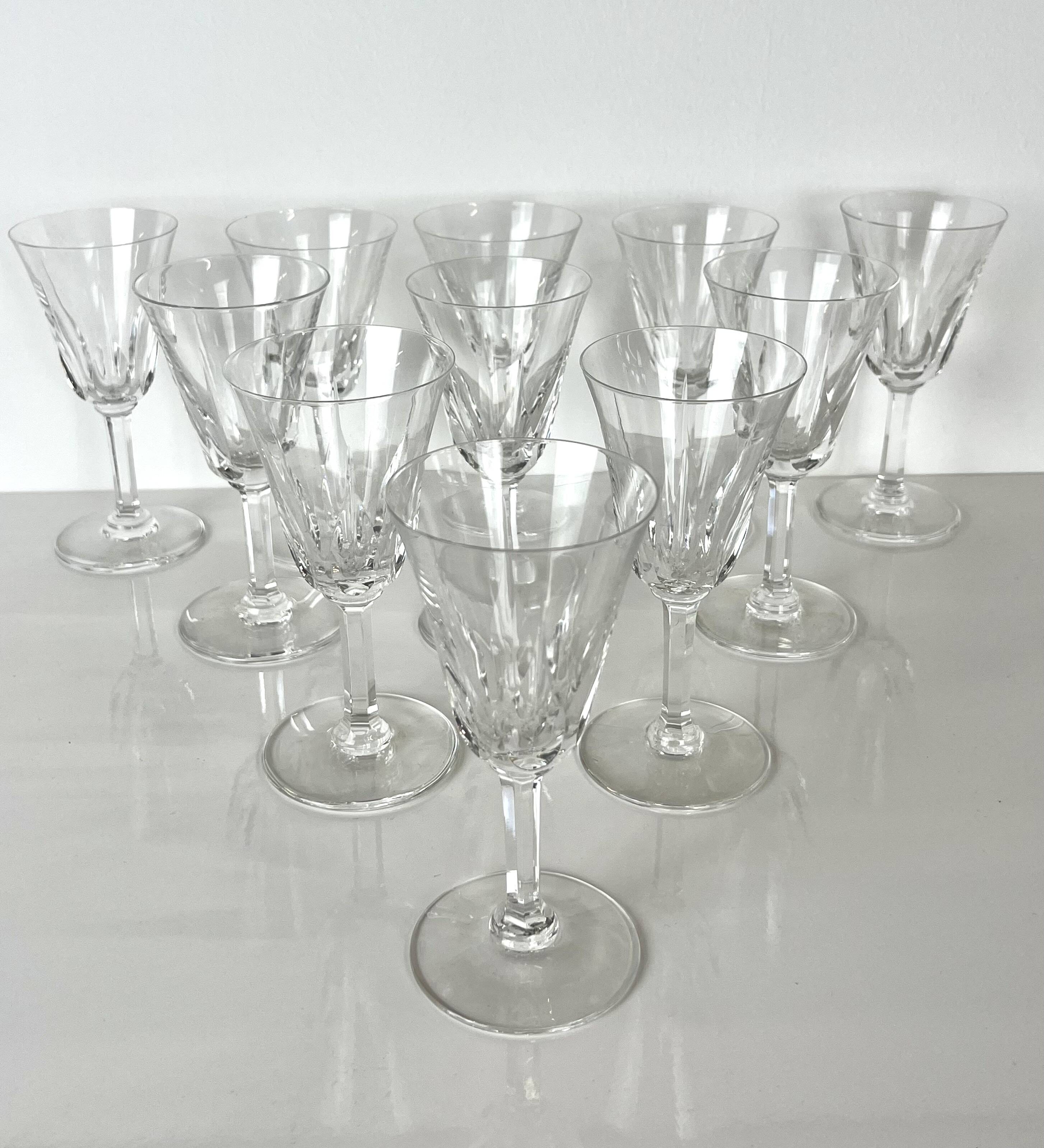 11 Saint-Louis wine glasses "Cerdagne" model - 359012
