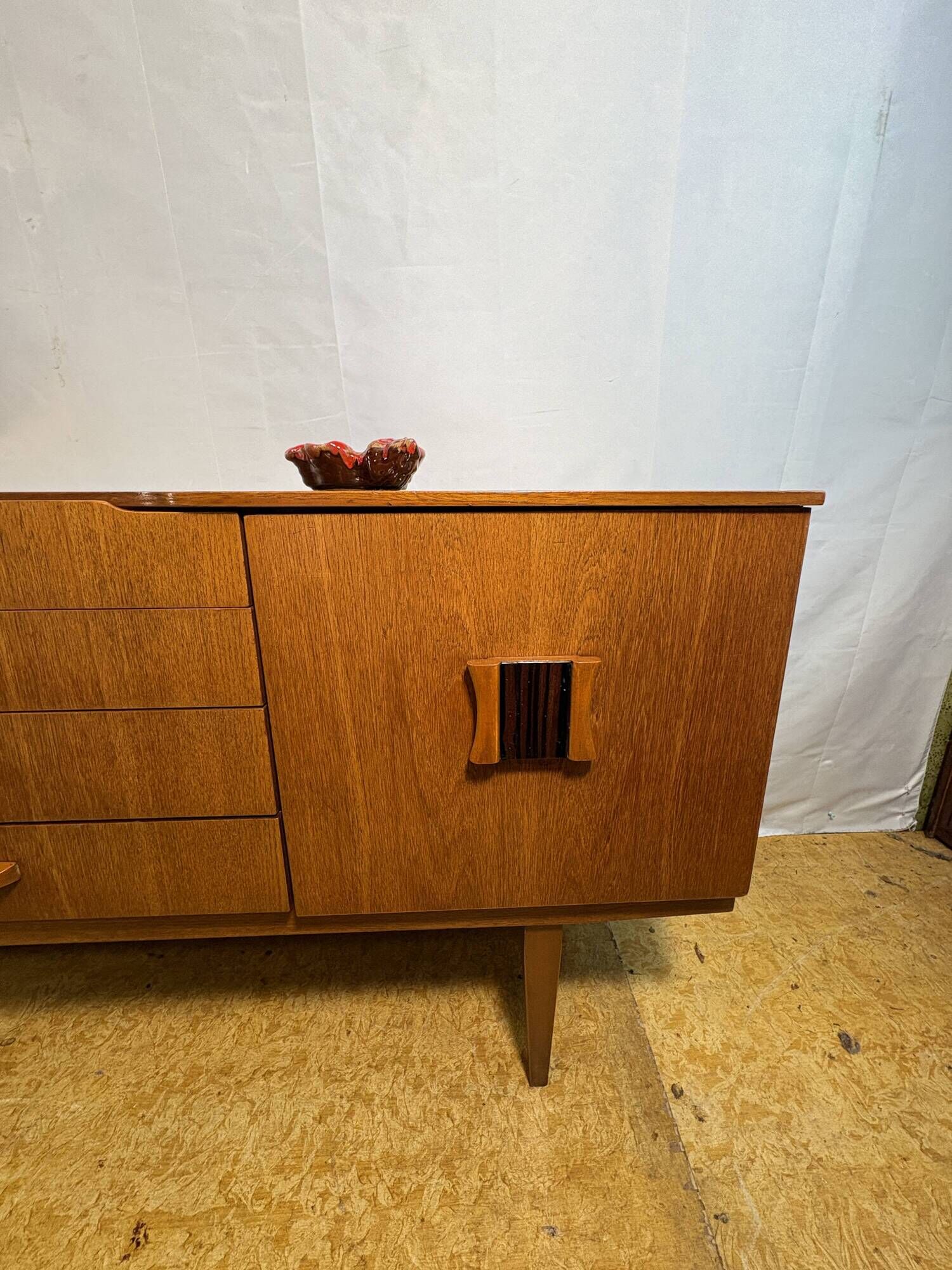 Mid Century Retro Vitnage Stunning Beautility Teak Sideboard – 1960s