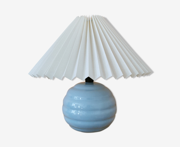Lampe upcyclée bleue abat-jour plissé