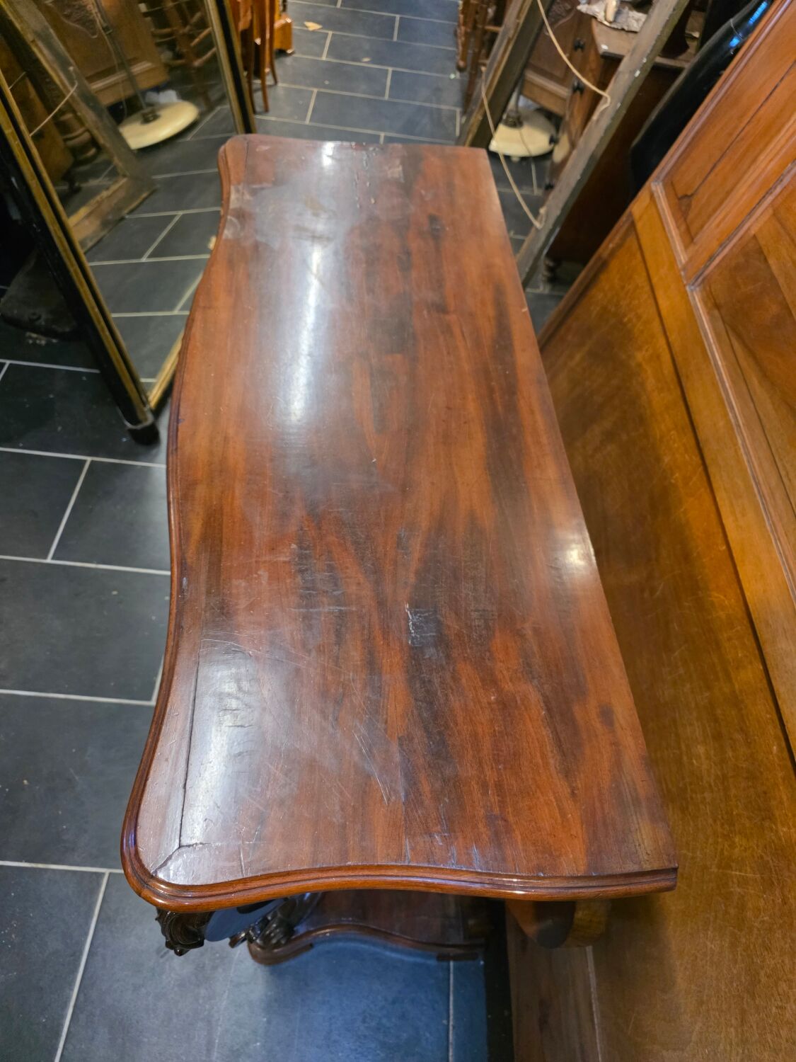 Console galbées Napoléon III XIXe en acajou