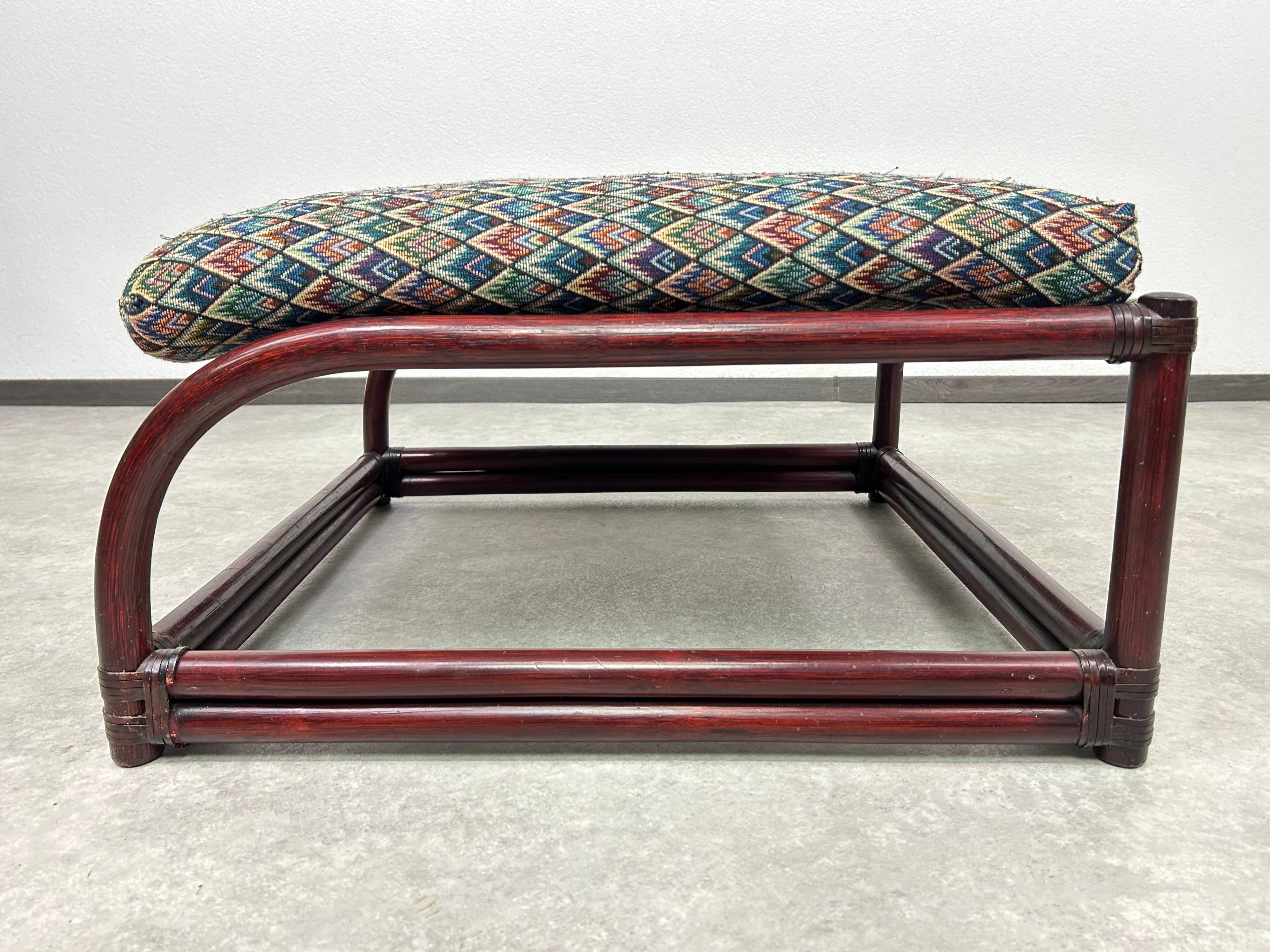 Fauteuil à oreilles en bambou de style milieu du siècle avec tabouret par Gervasoni