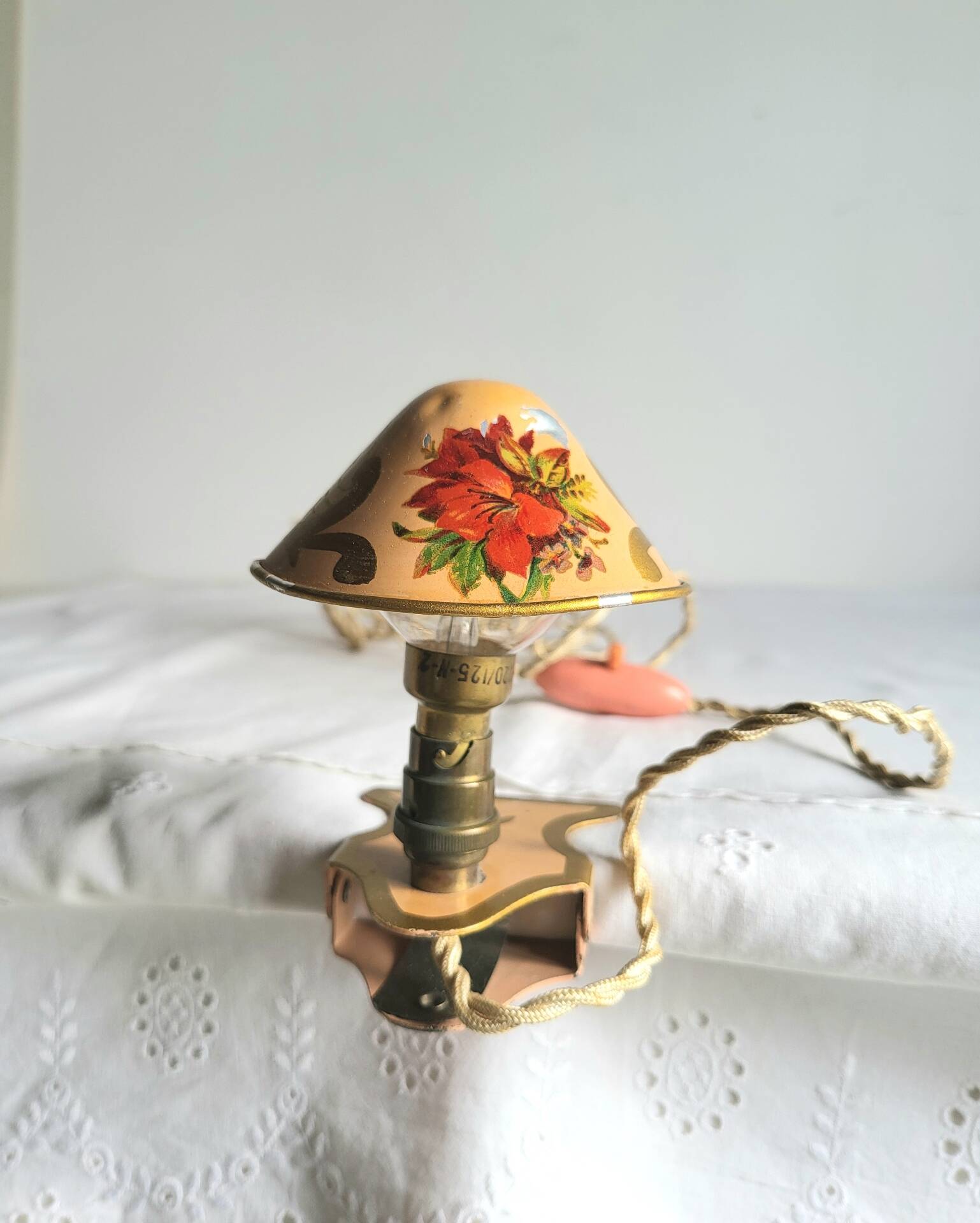Ancienne Lampe à Pince Champignon Tole Vintage