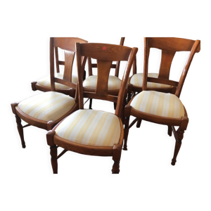 Série de chaises contemporaine