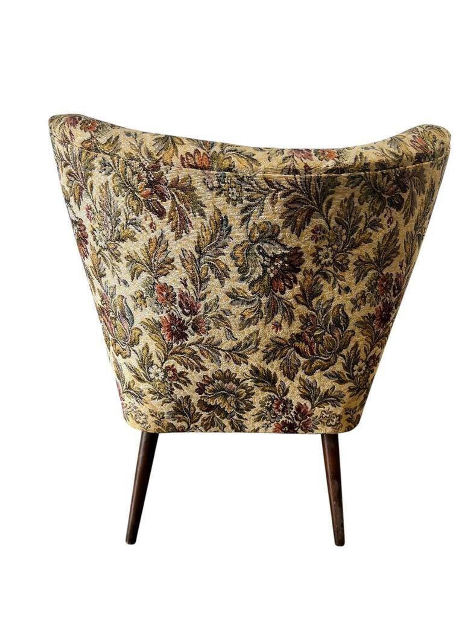 Vintage floral cocktail chair / armchair / single seater armchair