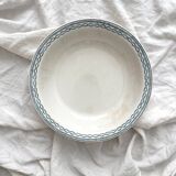 Hollow ironstone dish model 4014 Saint Amand