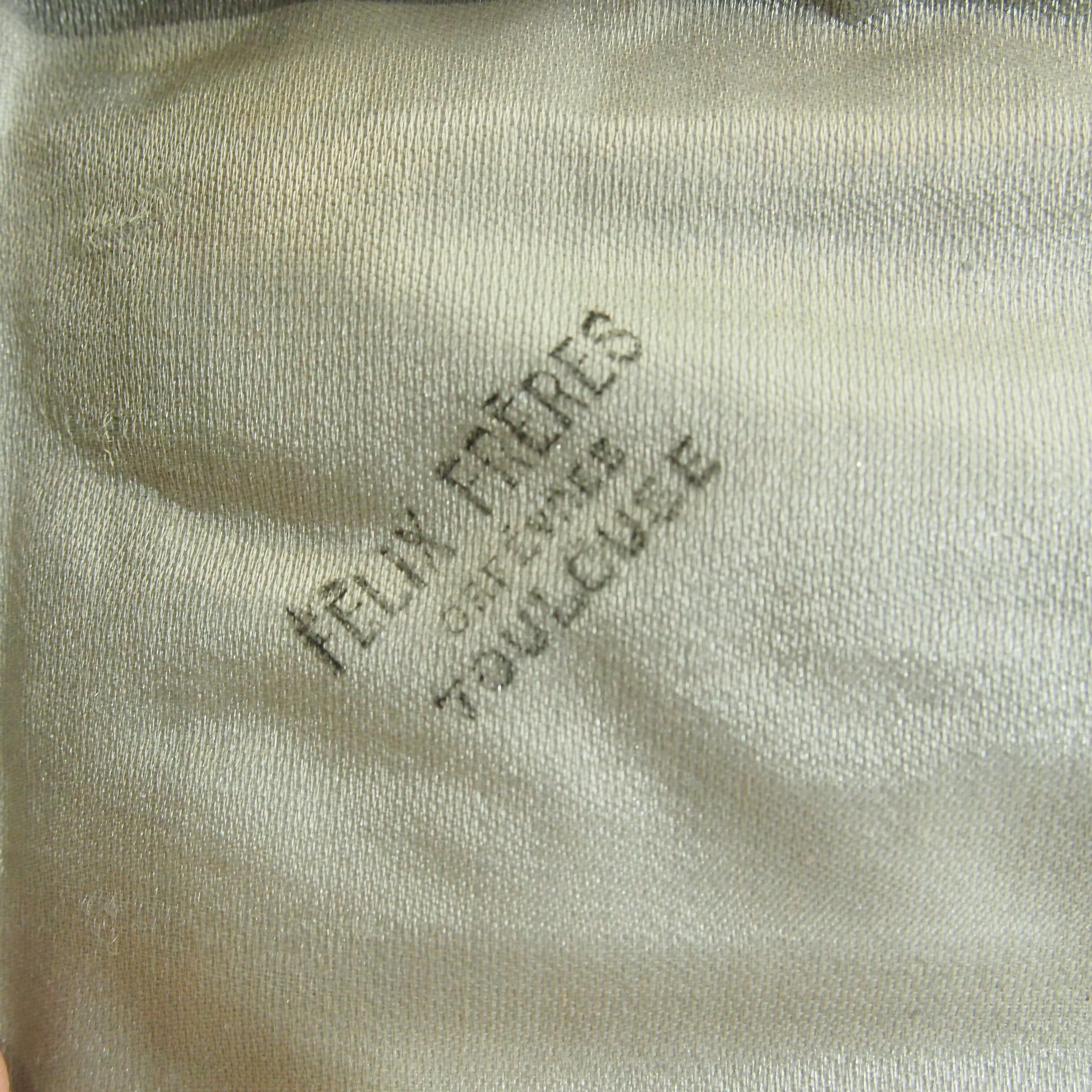 Bone and metal filled salad servers