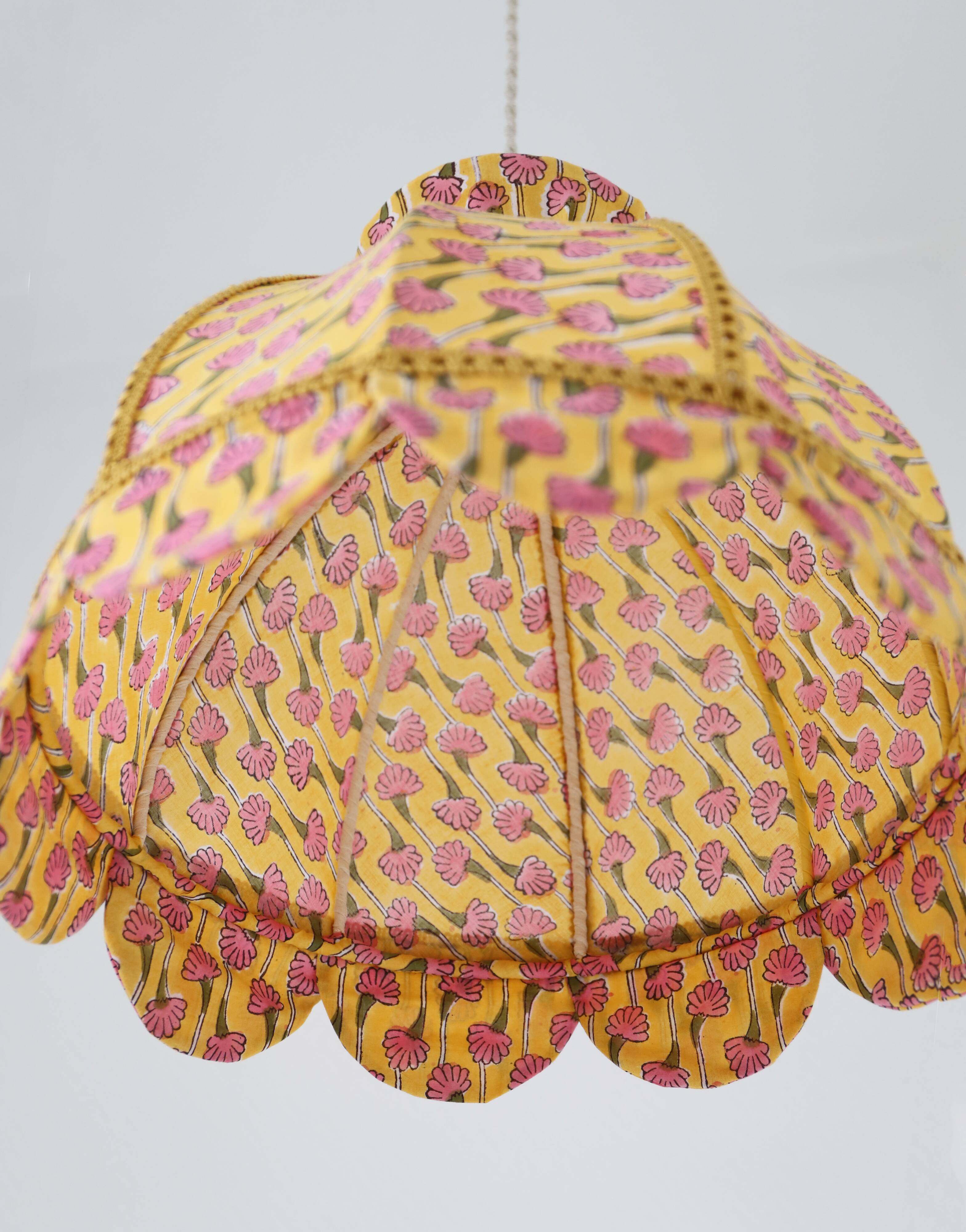 Printed textile suspension, dome shape with small crown