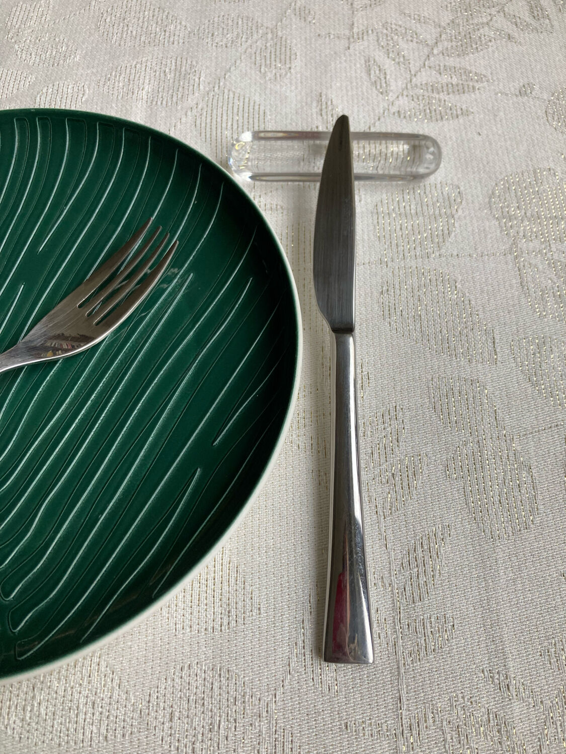 Set of four crystal knife holders signed Daum