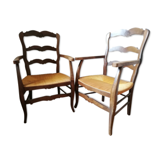 Pair of mulched chairs