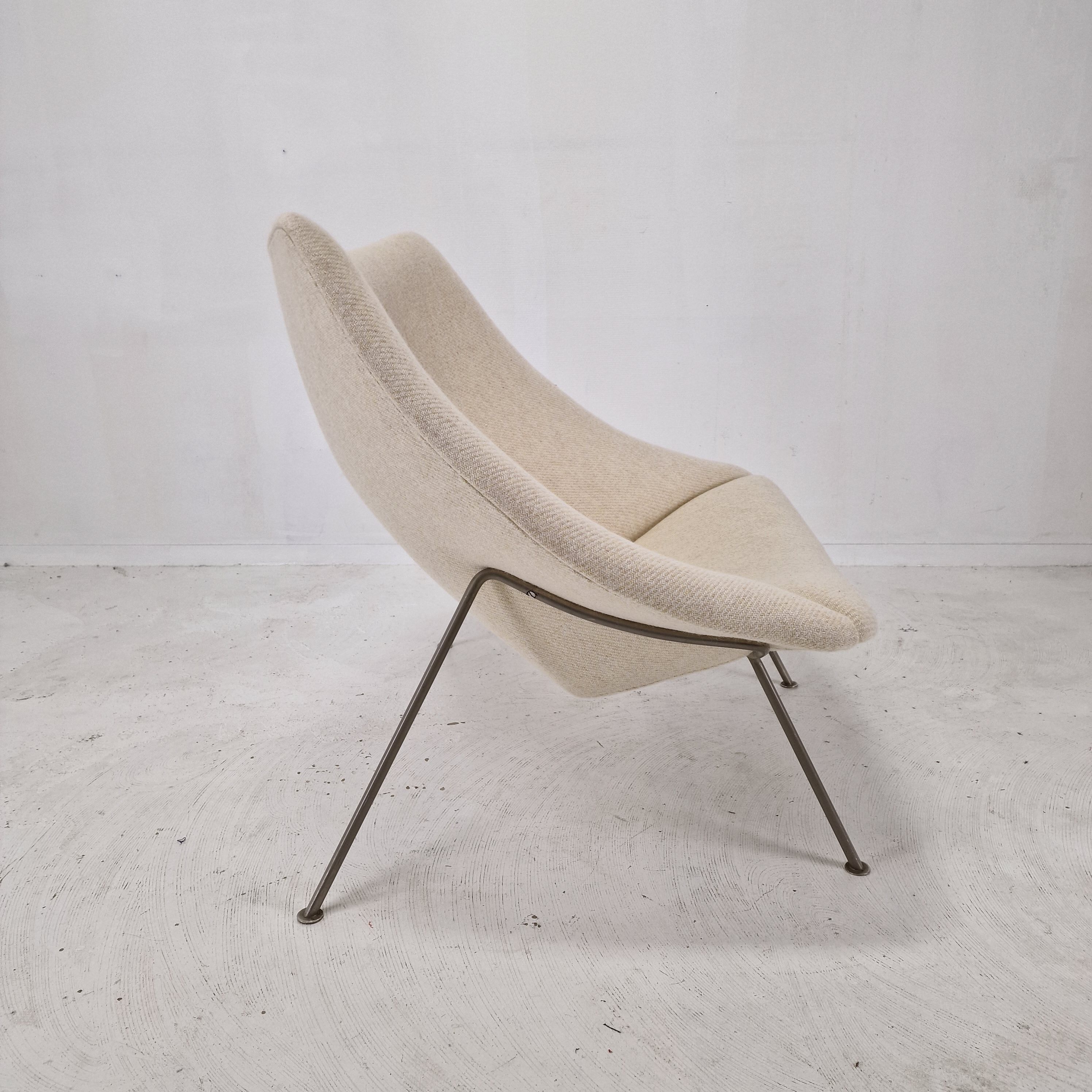 Oyster Chair with Ottoman by Pierre Paulin for Artifort, 1960's