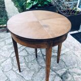 Half moon wallet table