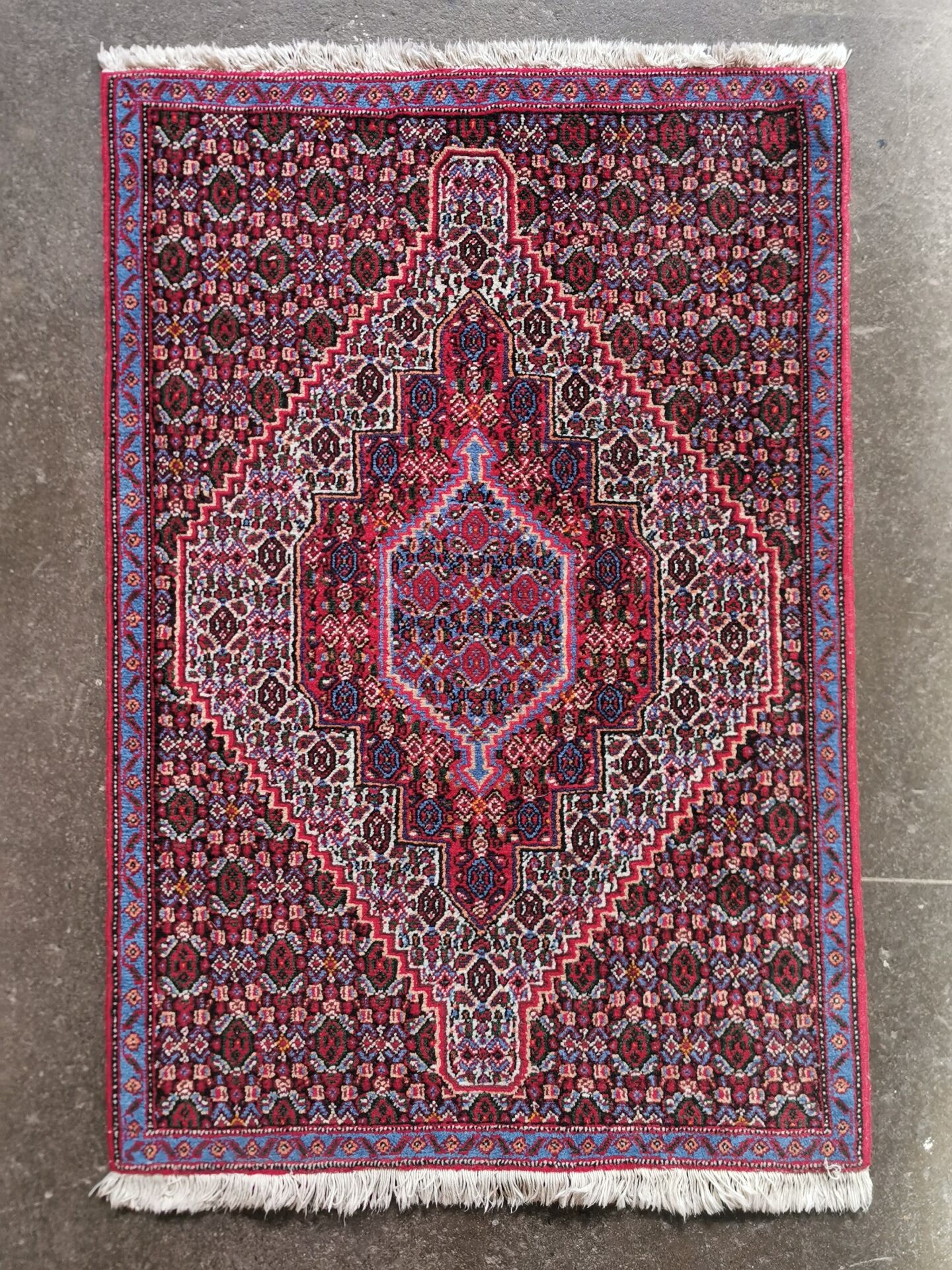 Hand-knotted Senneh Persian rug 109 x 70 cm