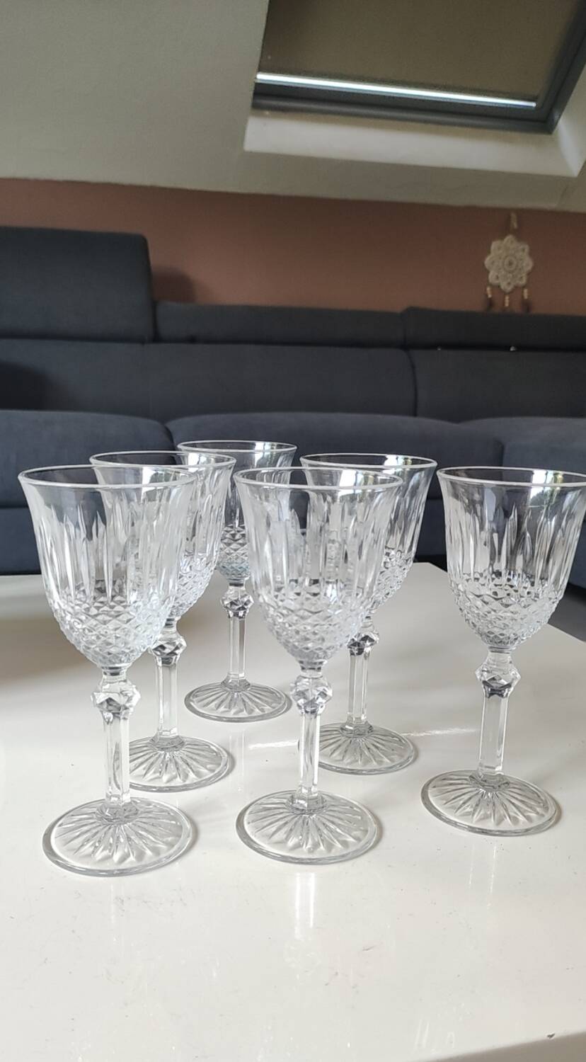 Set of 6 Large Red Wine Glasses. Bohemian Crystal. Diamond-tipped.
