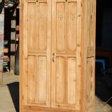 Ancien vestiaire industriel bois - Armoire parisienne en sapin