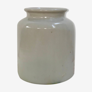 Cream-glazed sandstone pot