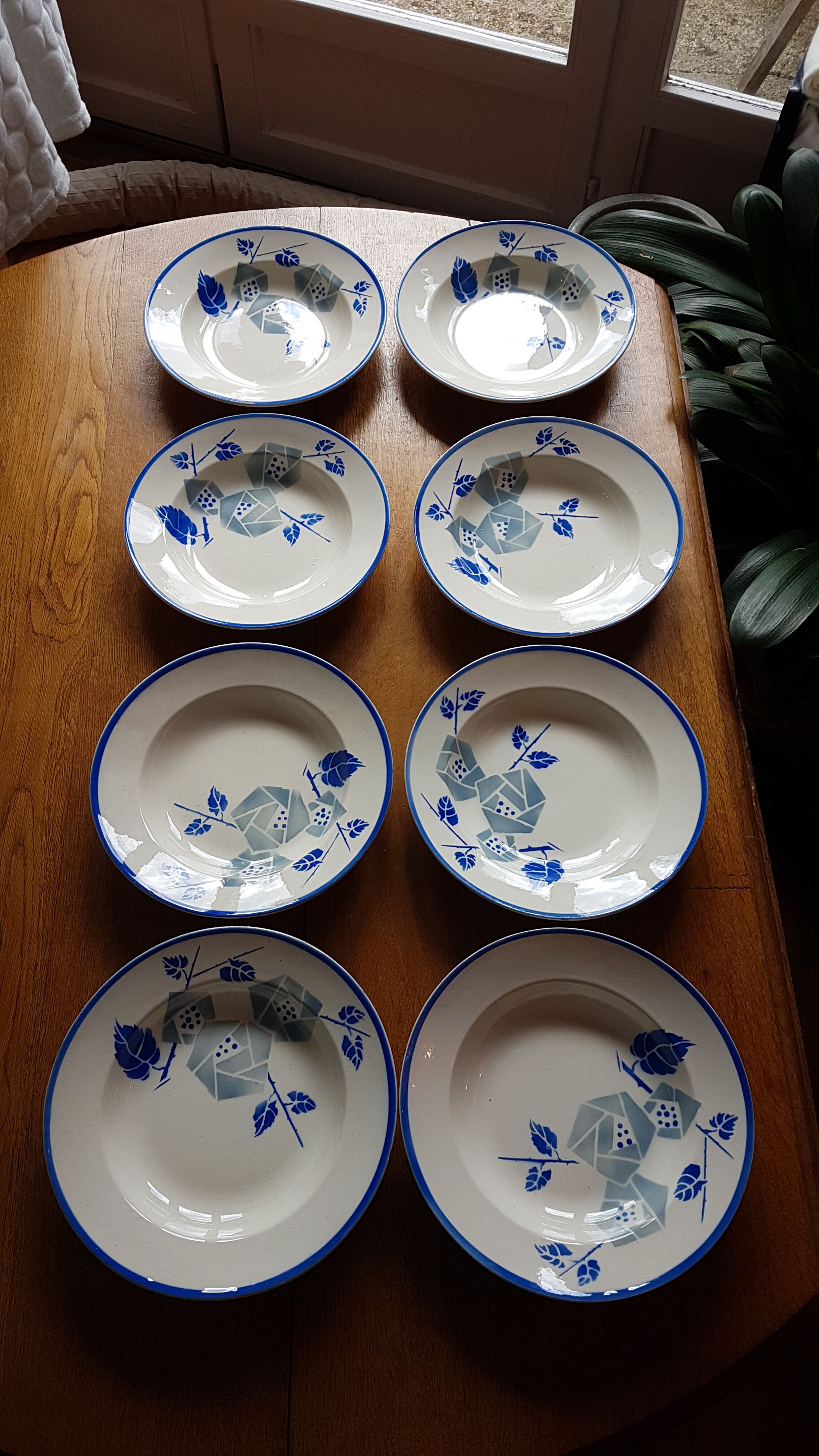 Service de table en faïence de Luneville bleu