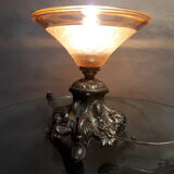 small lamp in golden regule 1930 to 40 with inter, and opaque molded glass pink ,,,23cmx17cm