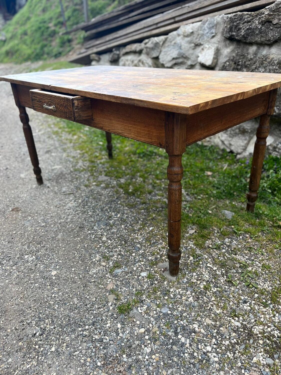 Ancienne table de bistrot ,chêne table à tiroir