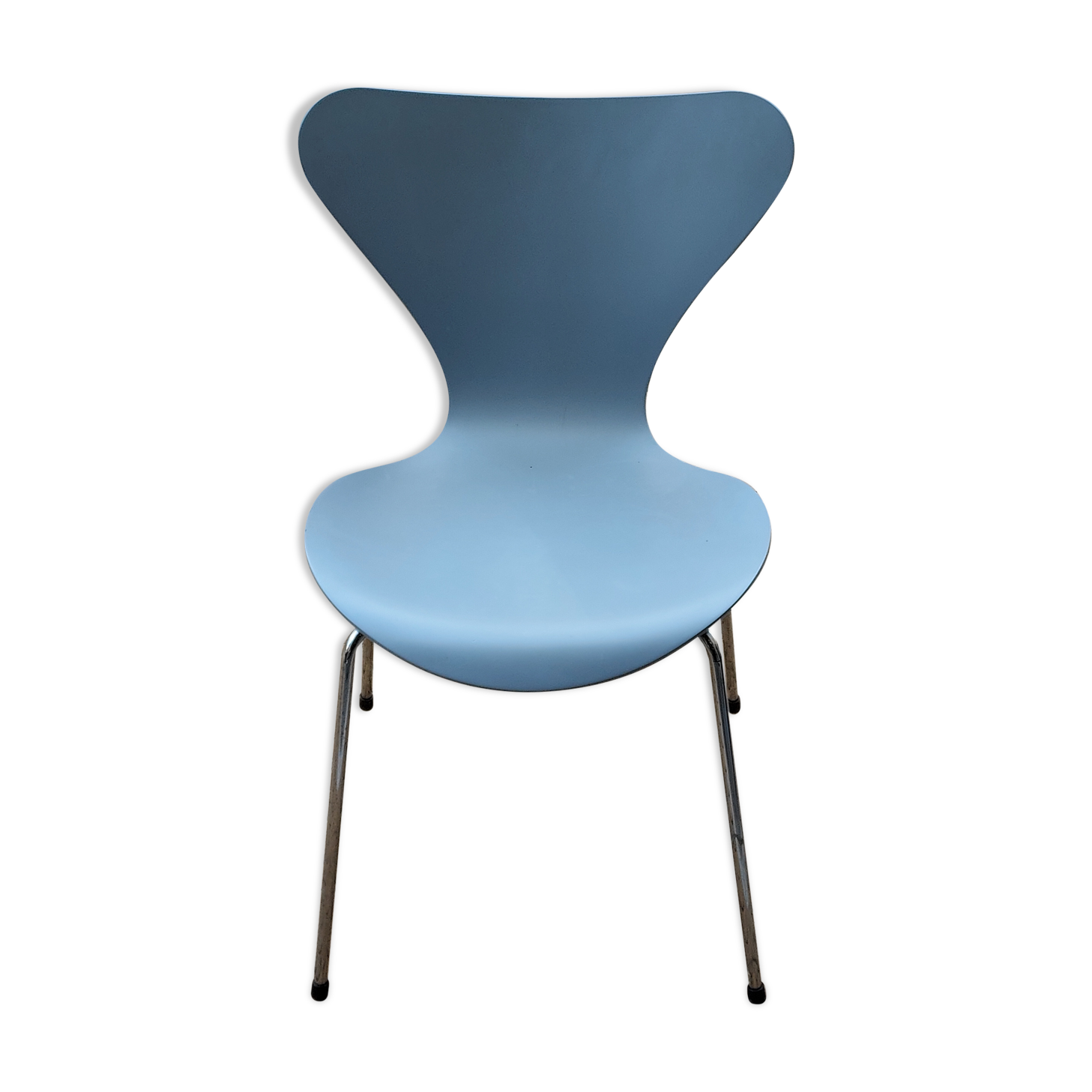 Butterfly serie 7 chair with primer grey colour by Arne Jacobsen