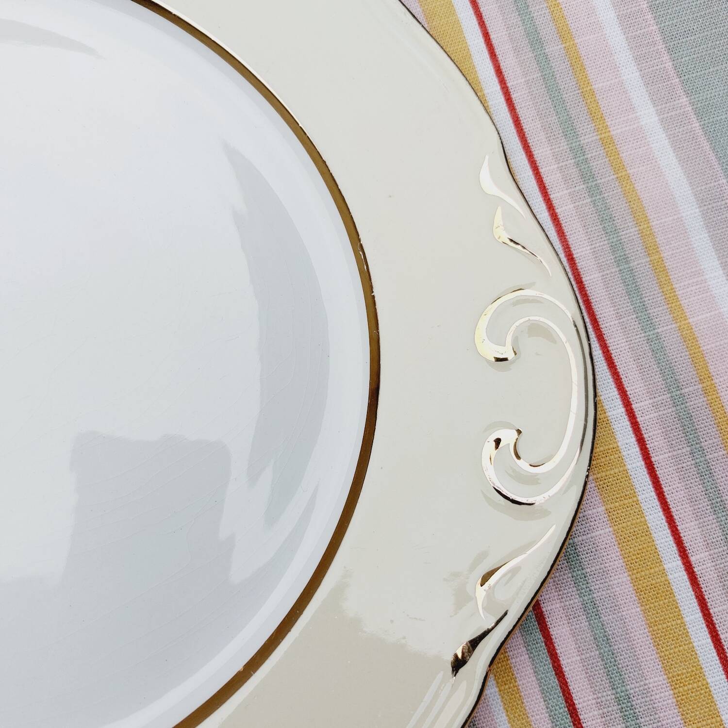 Serving dish L'Amandinoise Montreal